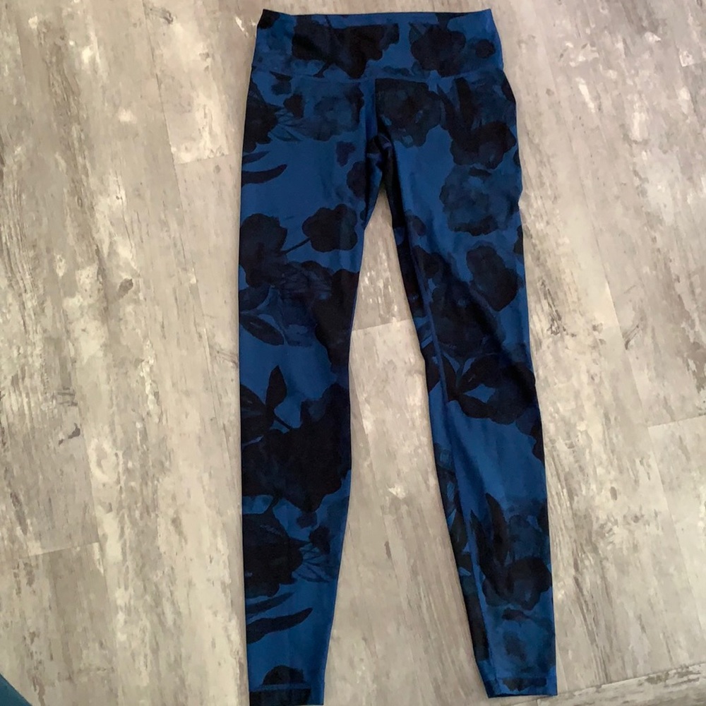 Long Lululemon Flower Patterned Leggings